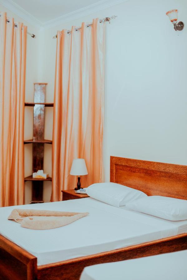 Plumeria Motel - Stone Town ザンジバルシティ エクステリア 写真
